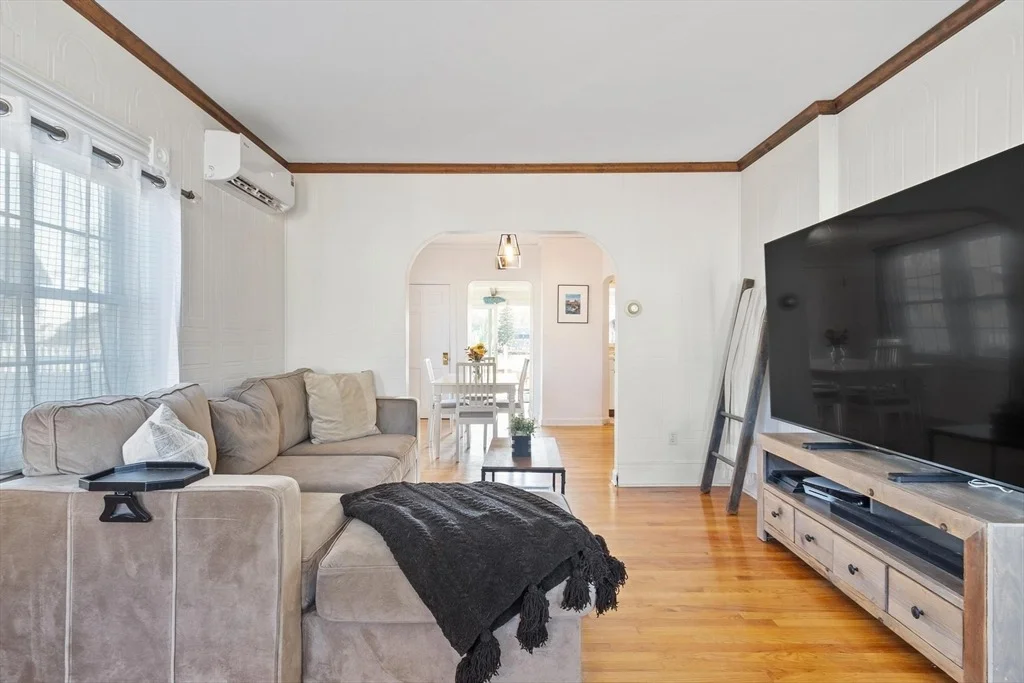 Photo of 10 Lake View Pl