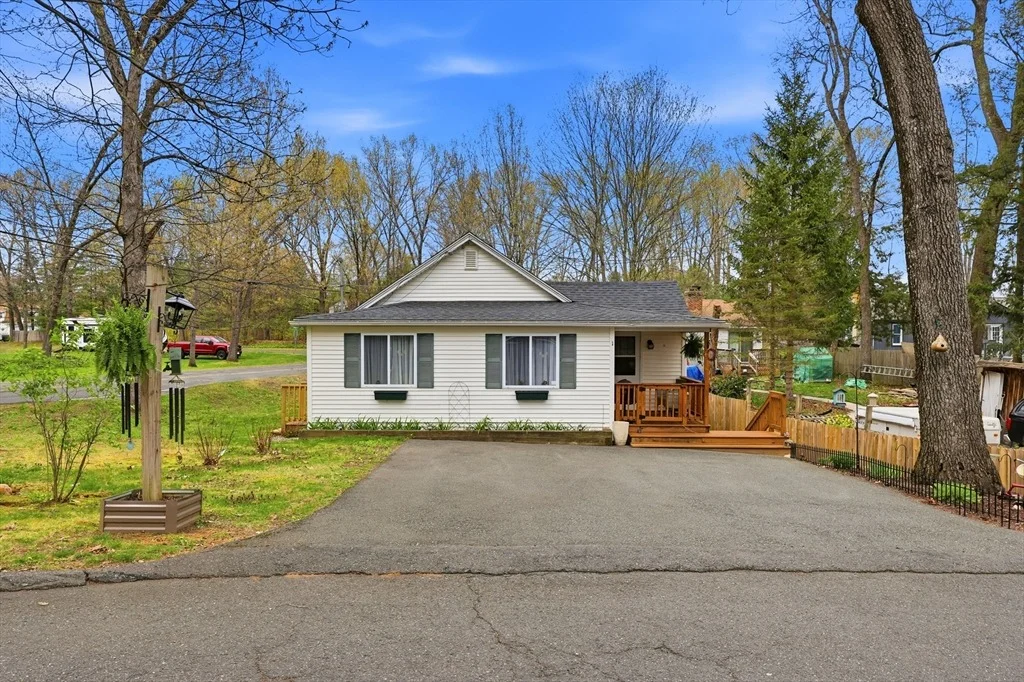 Photo of 1 Echo Rd