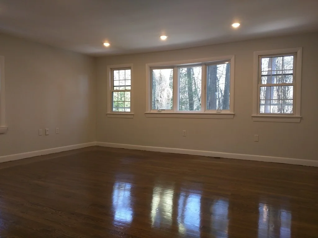 Photo of 48 Willard Grant Rd