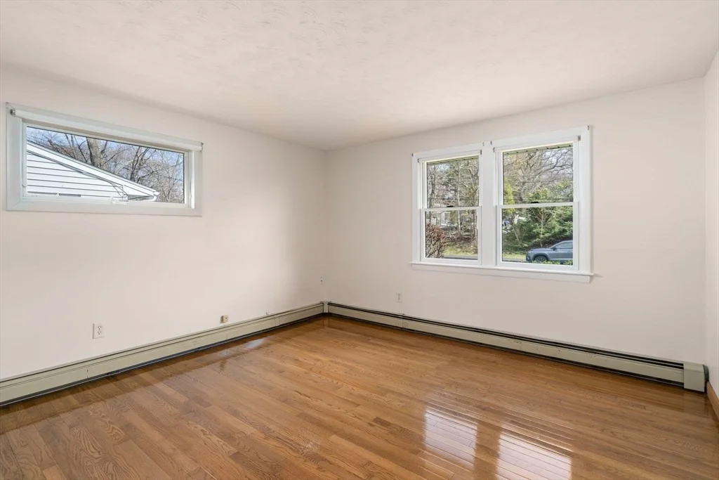Photo of 15 Martindale Rd