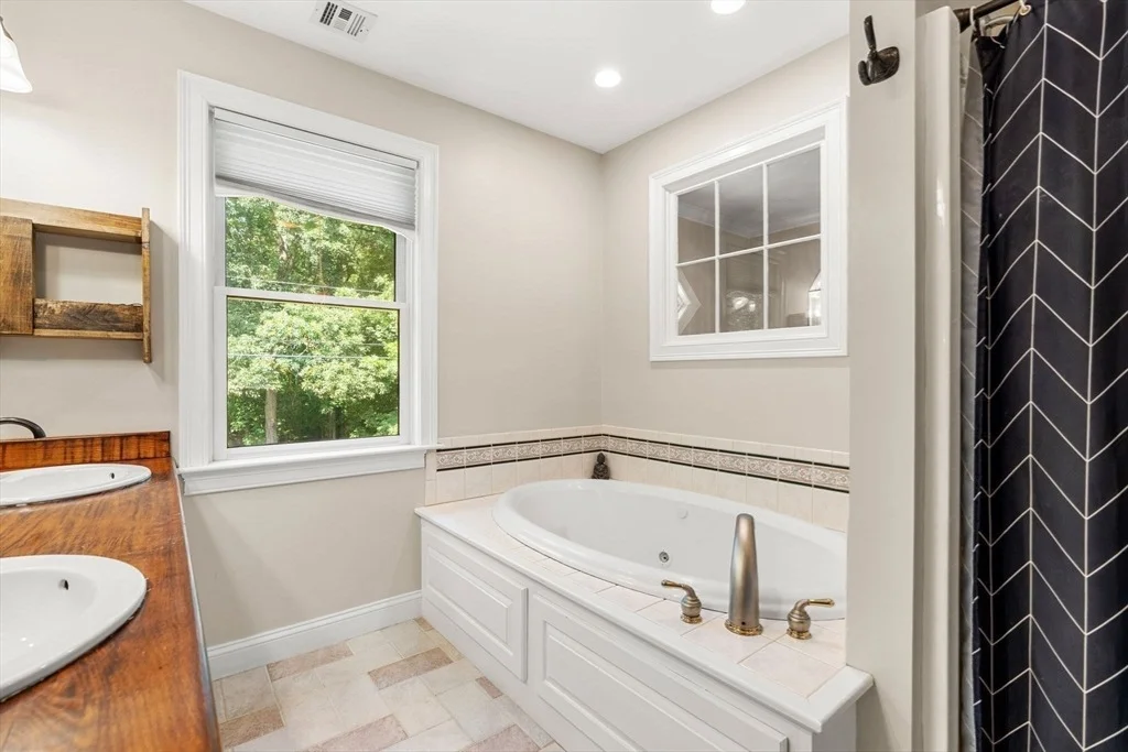 Photo of 145 Kimball Rd