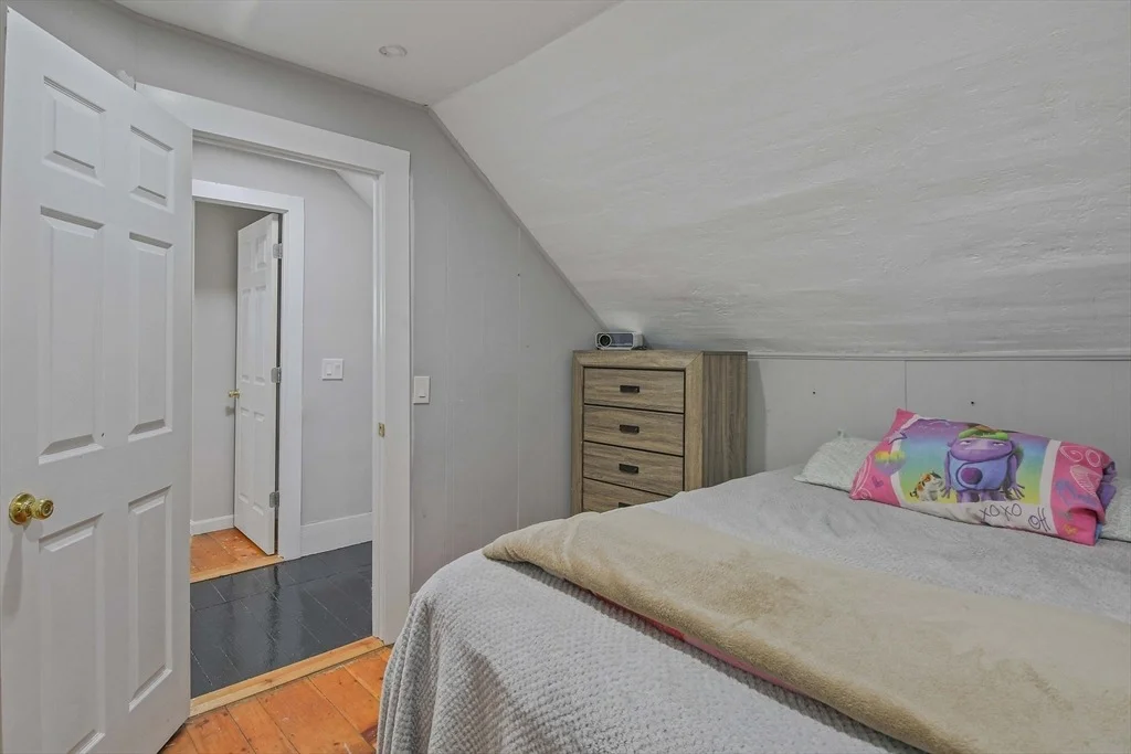 Photo of 576 Crescent St