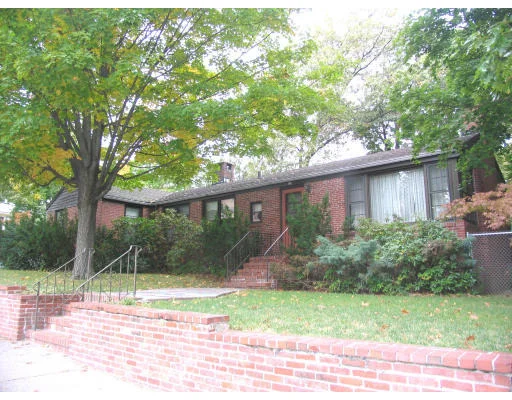 Photo of 51 Middlesex Avenue