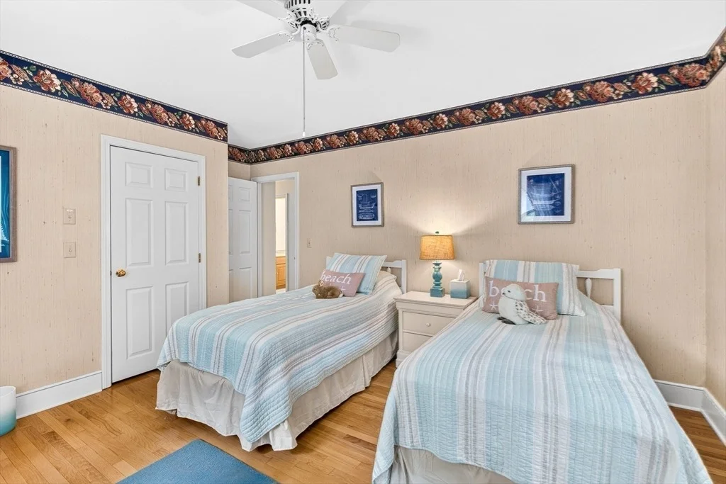 Photo of 5 Greenview Cir