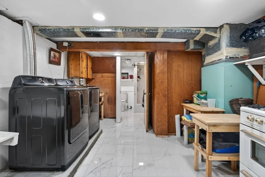 Photo of 77 Sterling St