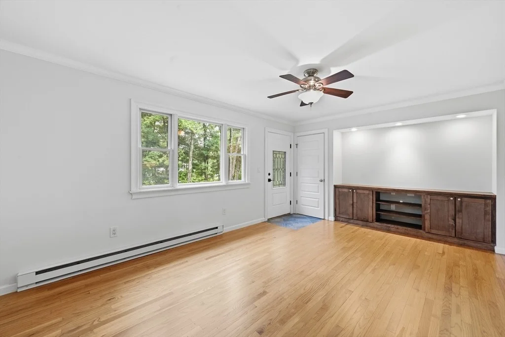Photo of 15 Pine Ridge Rd