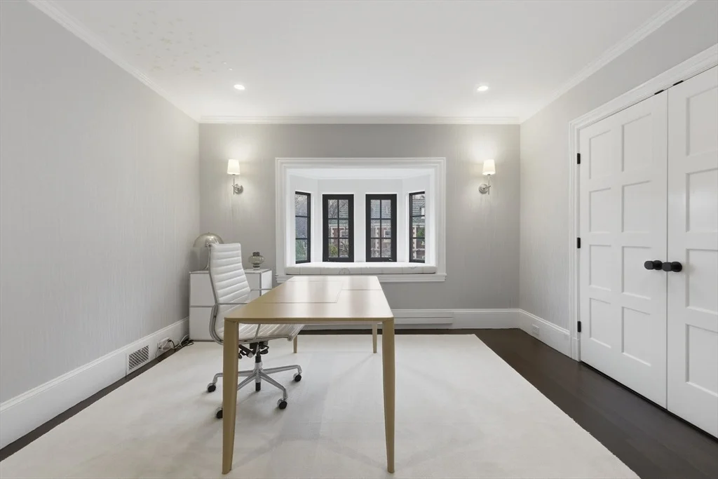 Photo of 98 Carlton St
