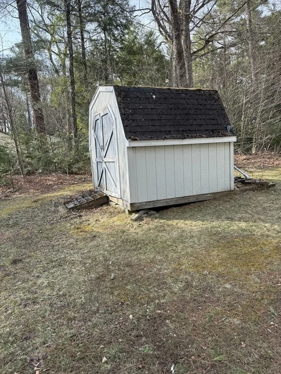 Photo of 106 Shore Rd