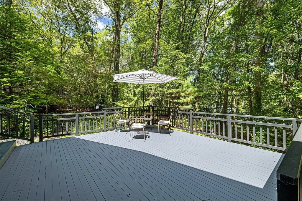 Photo of 10 Dewey Rd