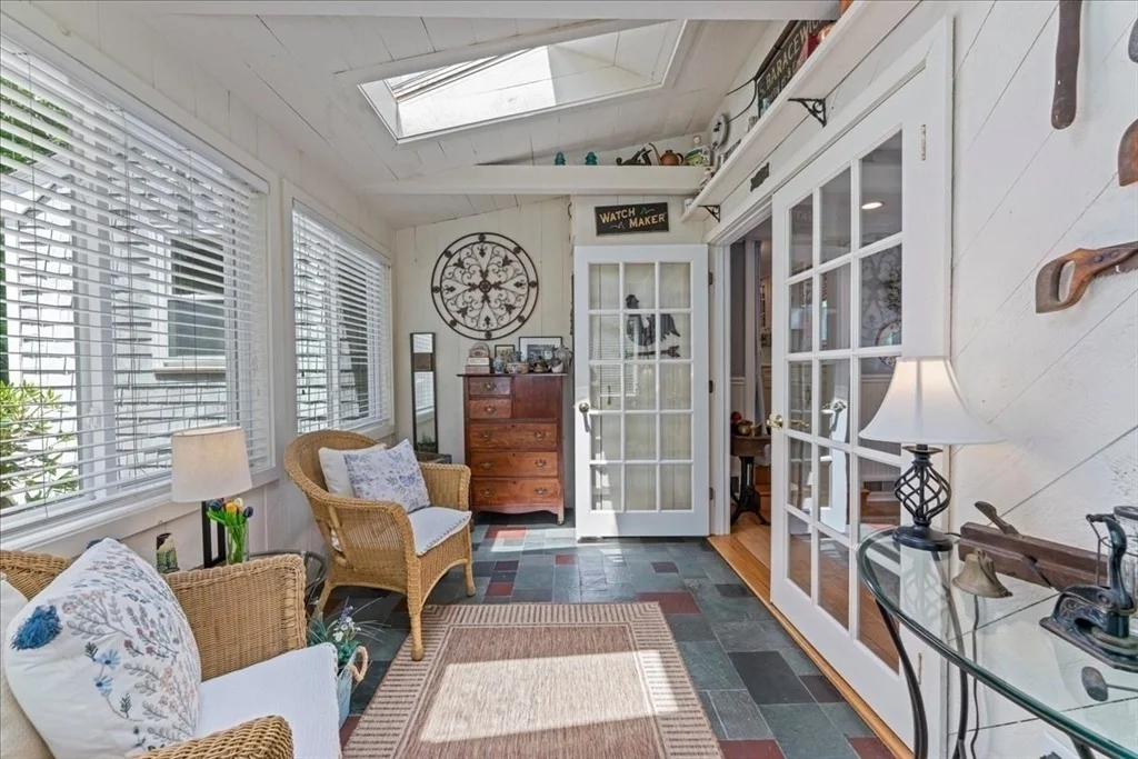 Photo of 579 Walnut St