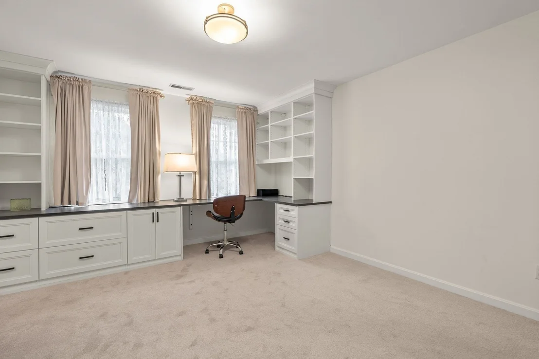 Photo of 10 Holly Lane