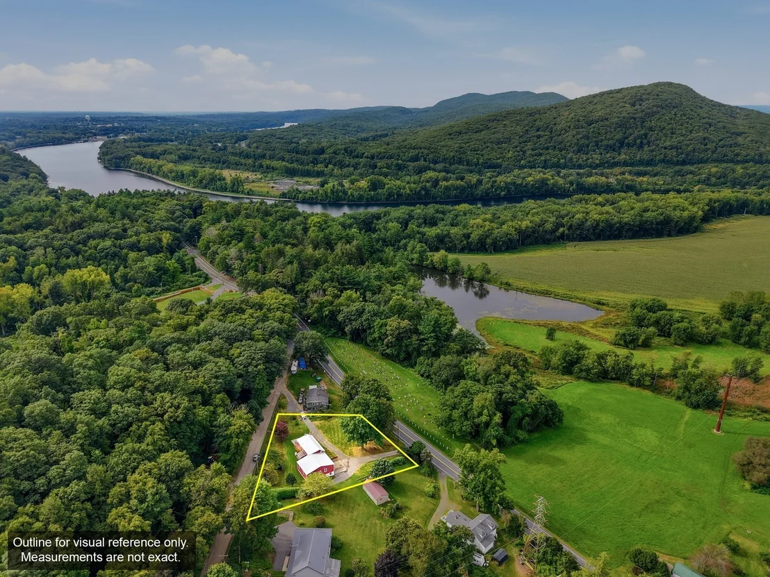 Photo of 200 Hockanum Rd