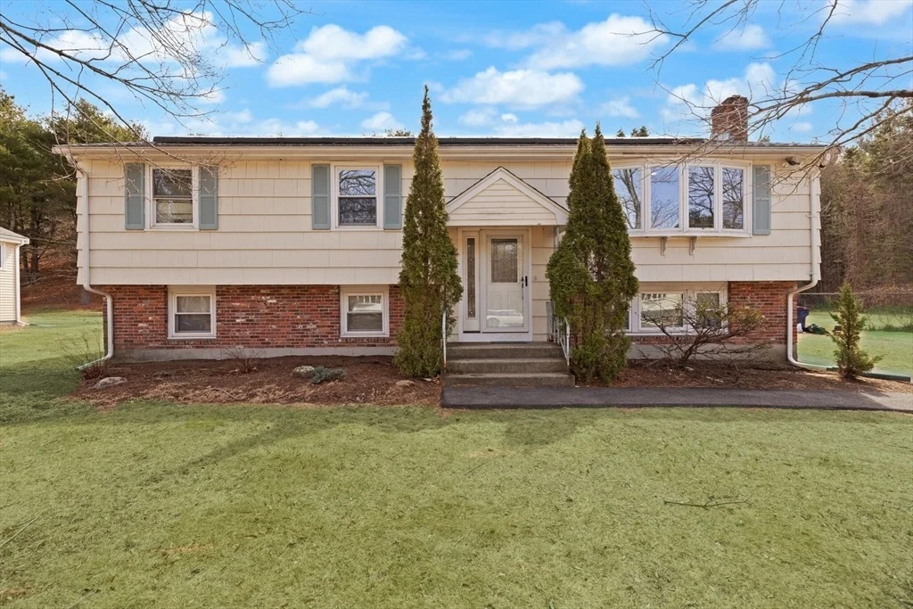 Photo of 26 Sandy Ridge Cir