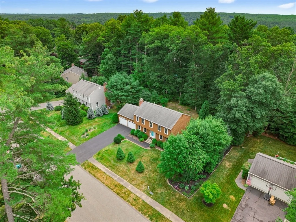 Photo of 7 Hazeltine Rd