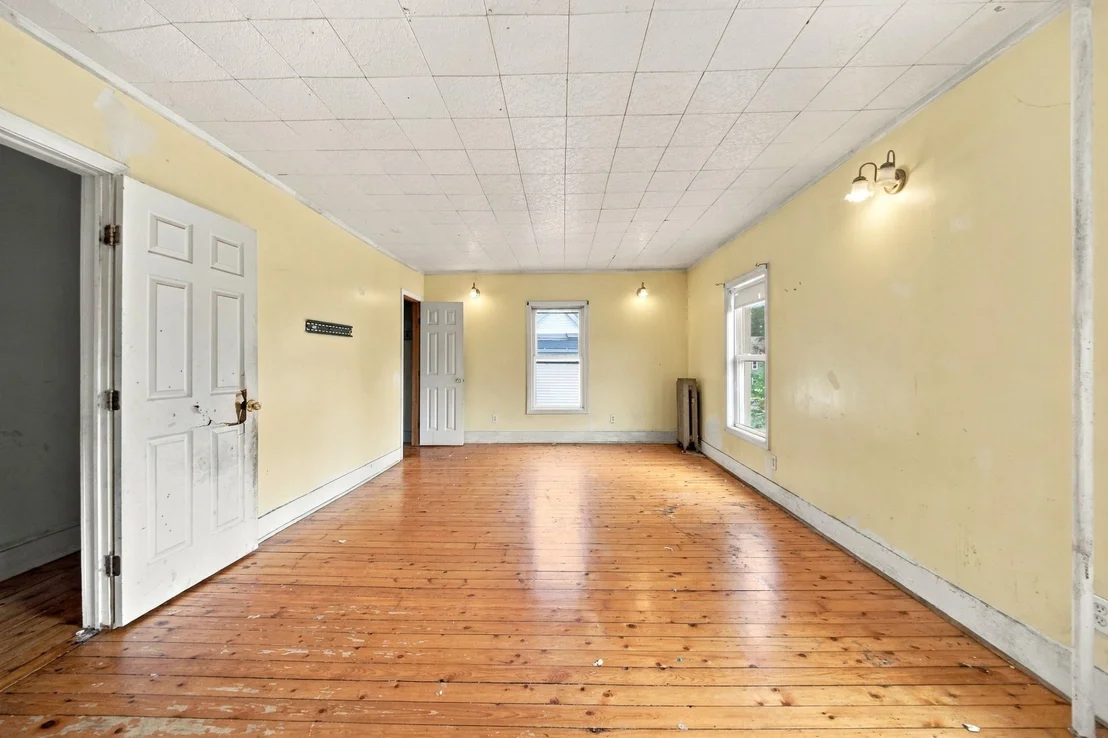 Photo of 30 Myrtle Ave