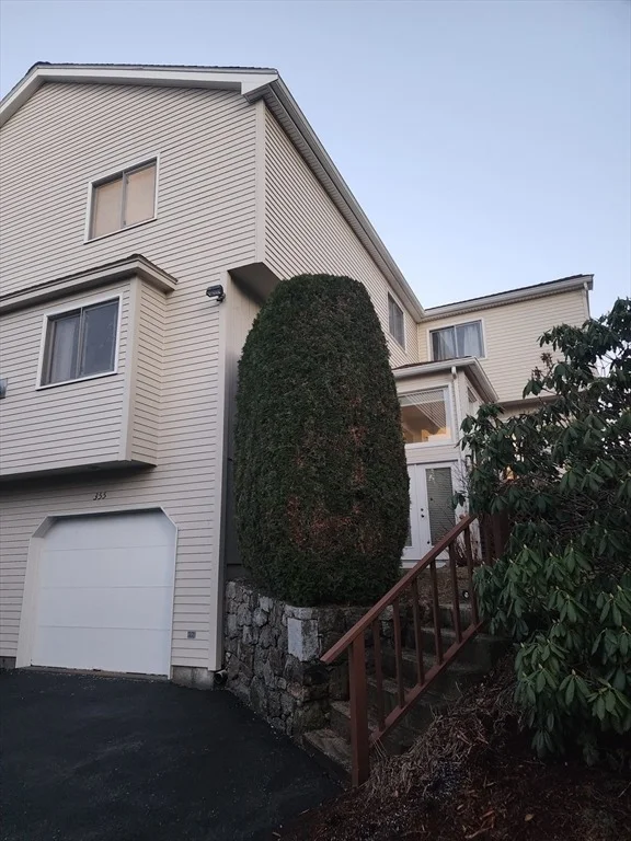 Photo of Unit 355 at 355 Captain Eames Cir.