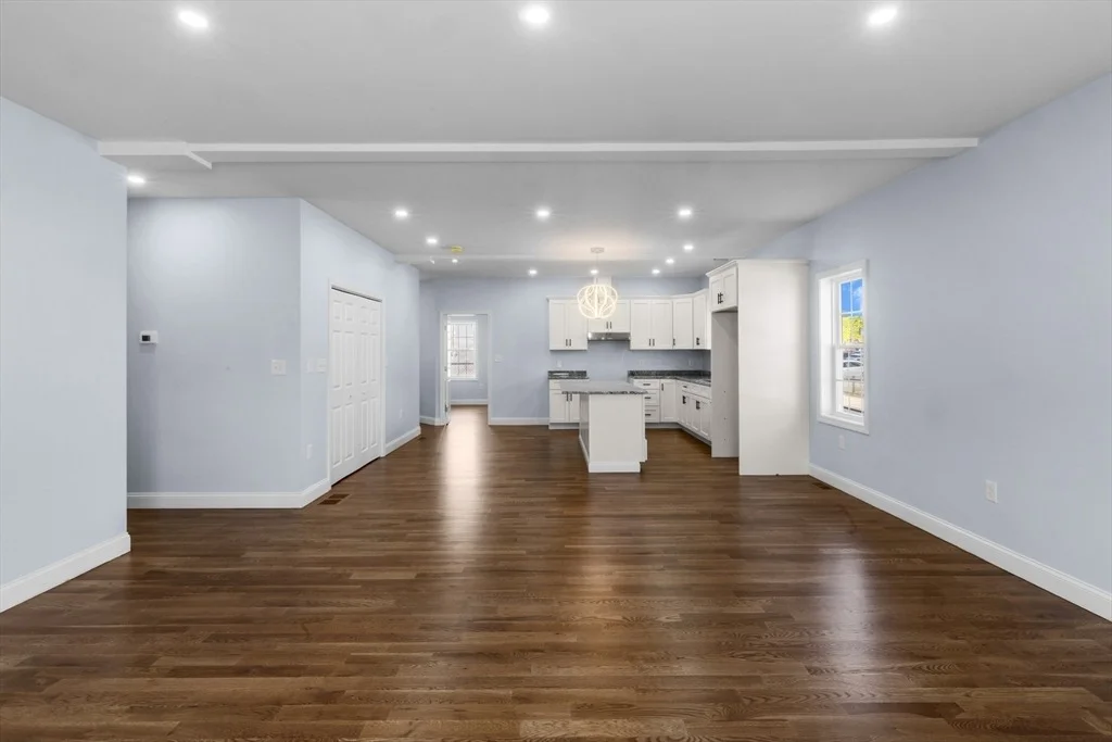 Photo of 489 Spring St.