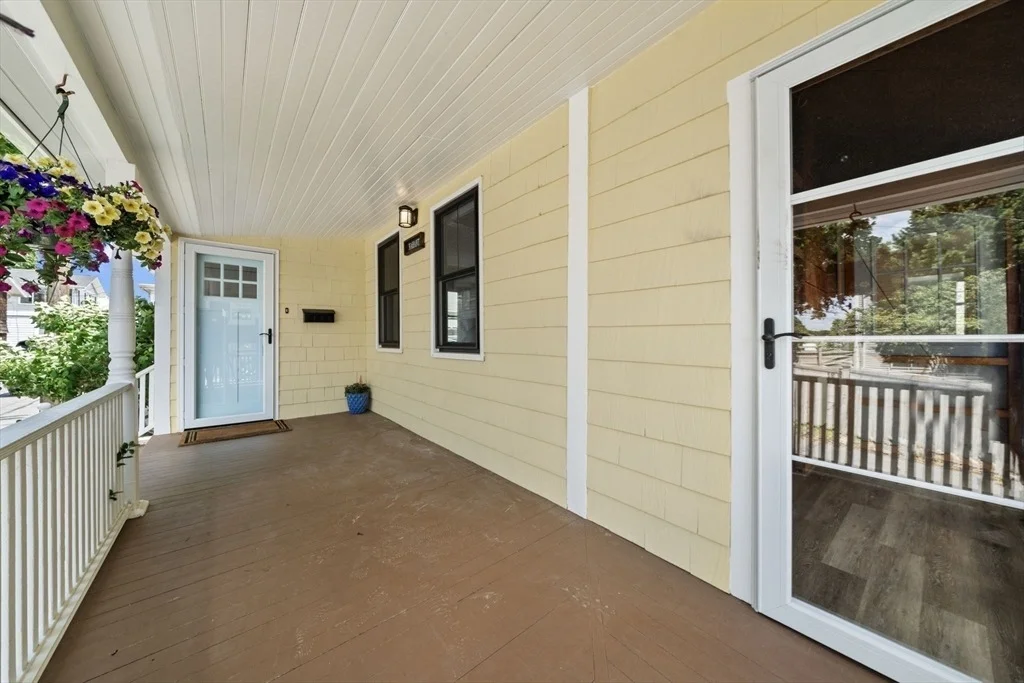 Photo of 32 Maple Ave