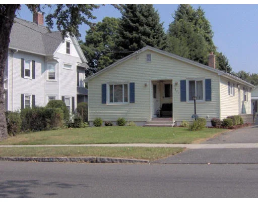 Photo of 381 Springfield St