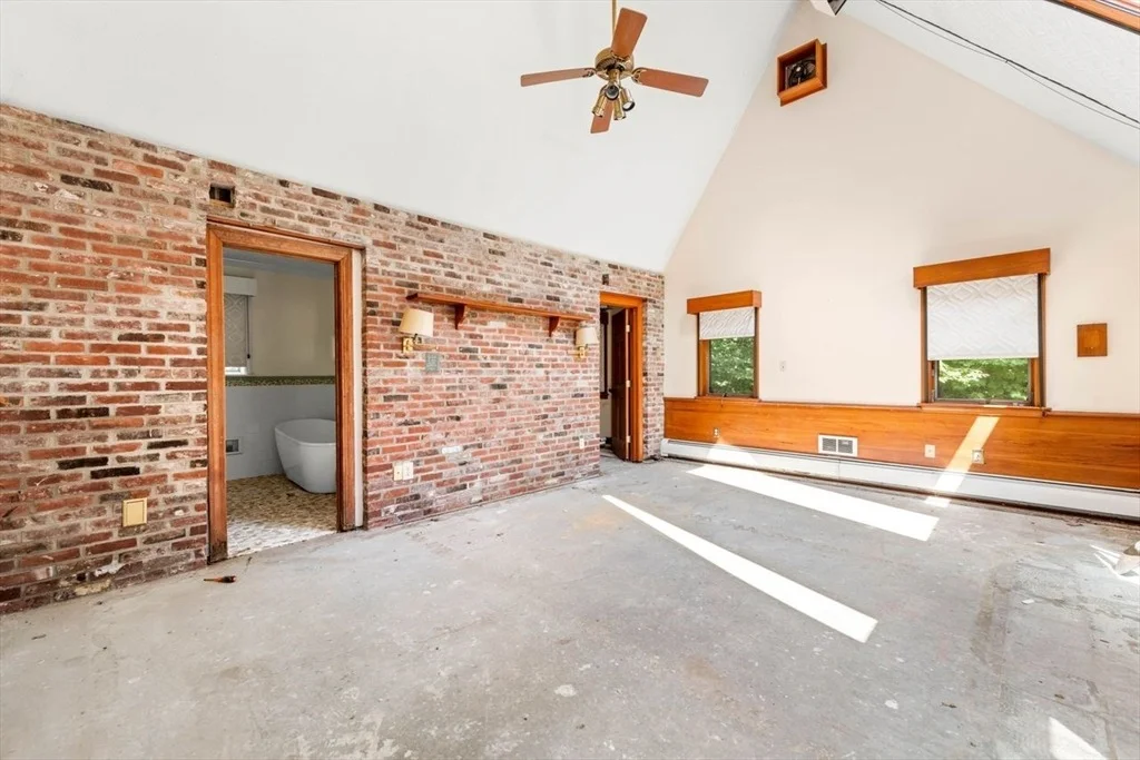 Photo of 95 Lawrence Rd