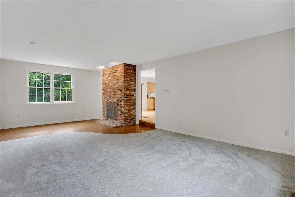 Photo of 4 Highmoor Dr