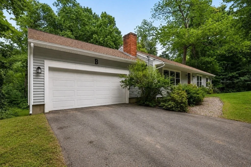 Photo of 159 High Plain Rd