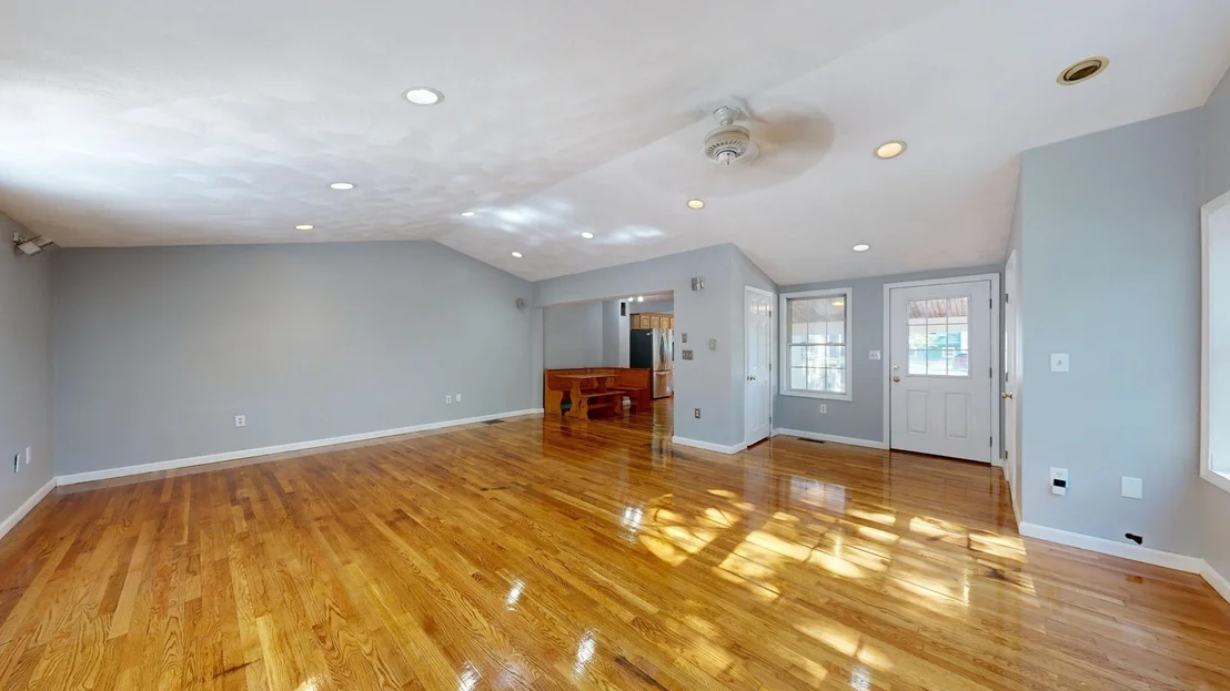 Photo of 19 Fieldcrest Ter