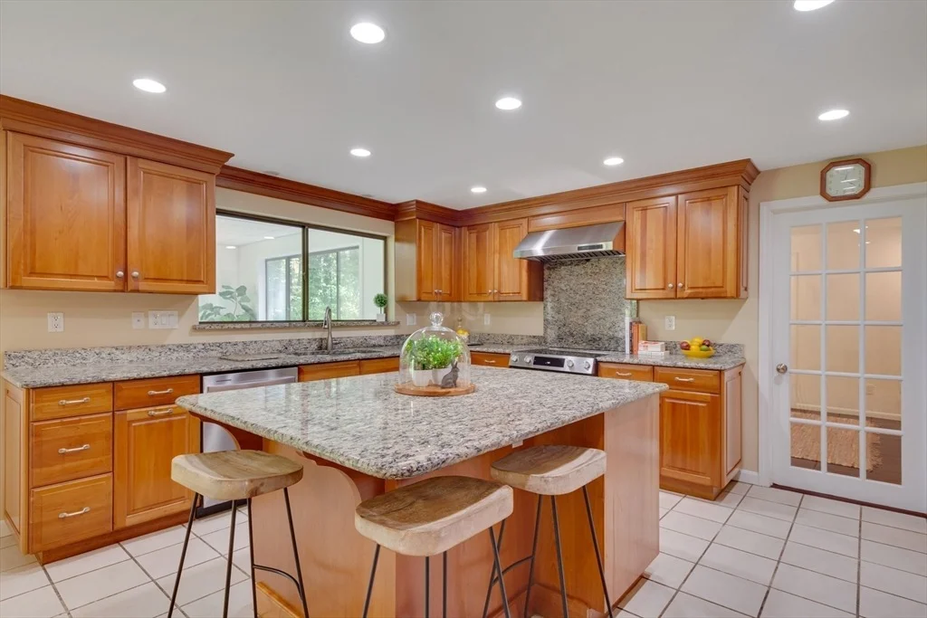Photo of 141 Trapelo Road