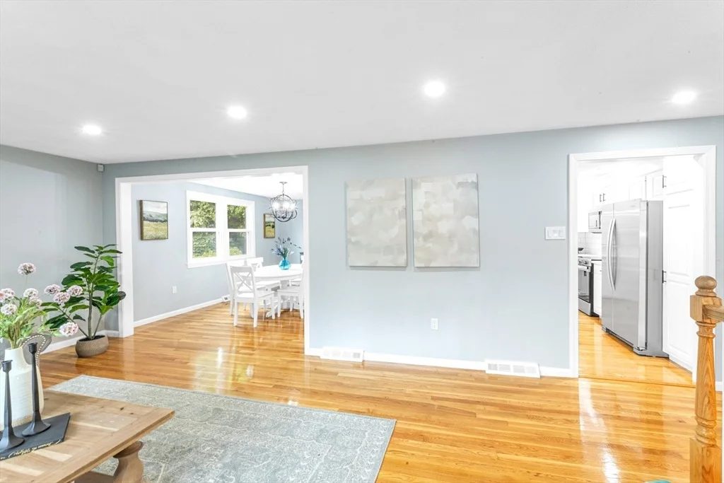 Photo of 61 Cynthia Rd