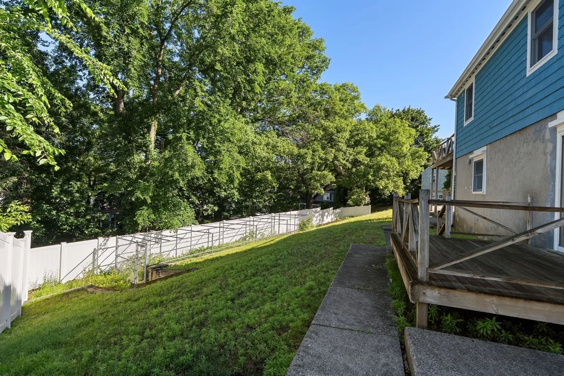 Photo of 298 Forest St