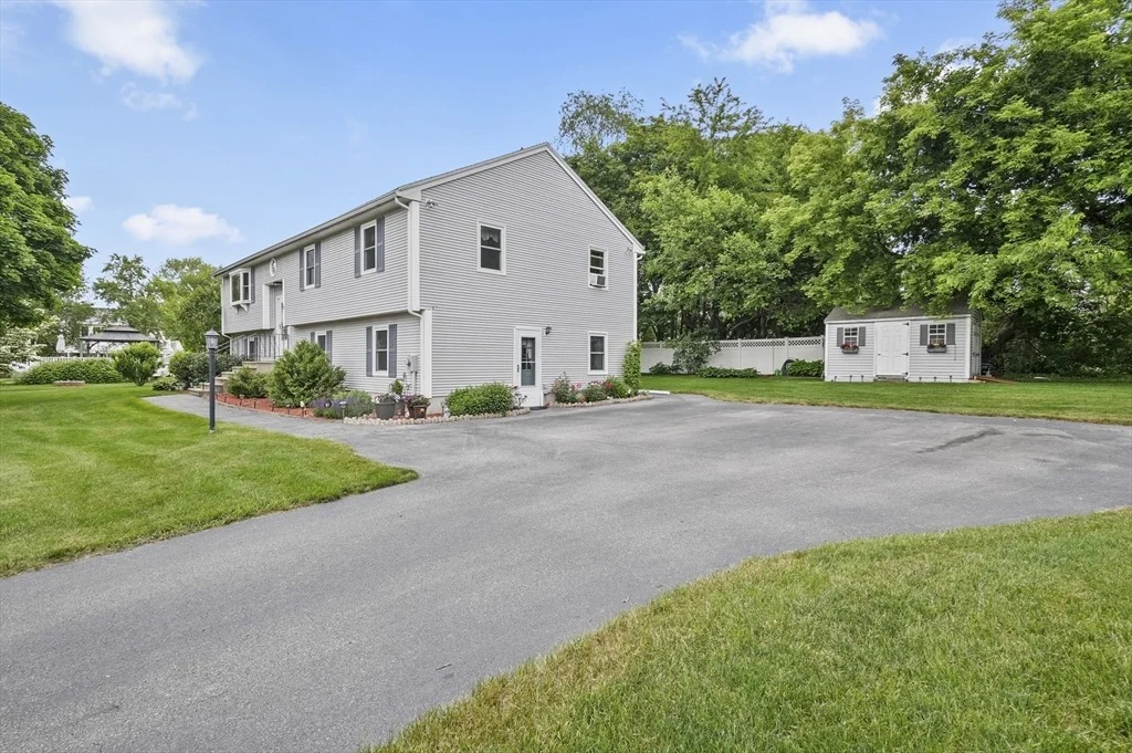 Photo of 8 Messina Circle