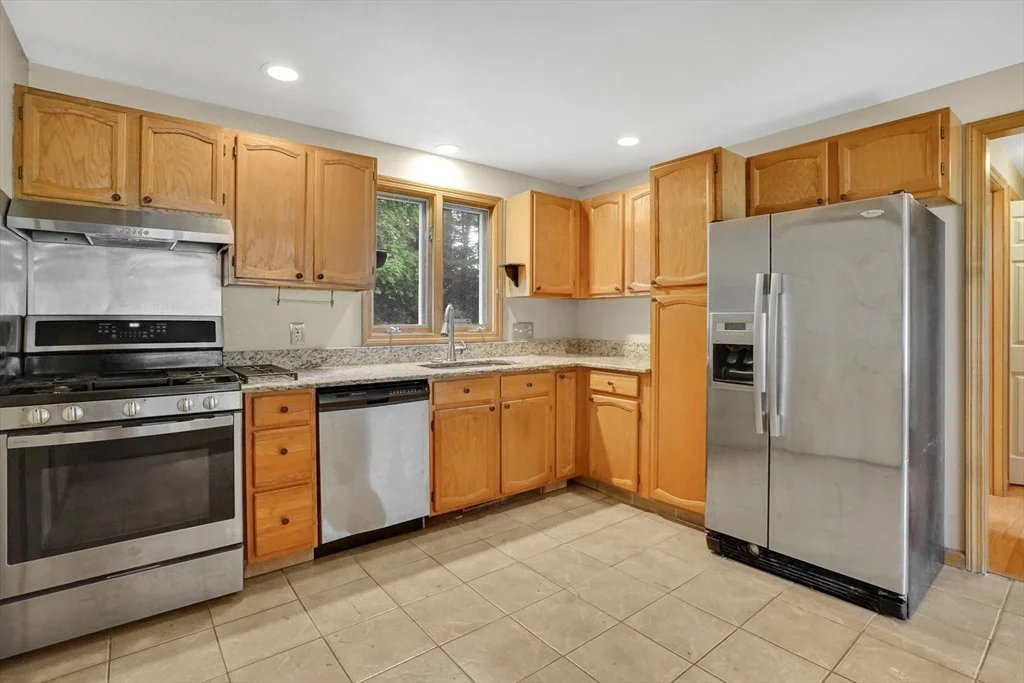 Photo of 61 Caitlin Dr