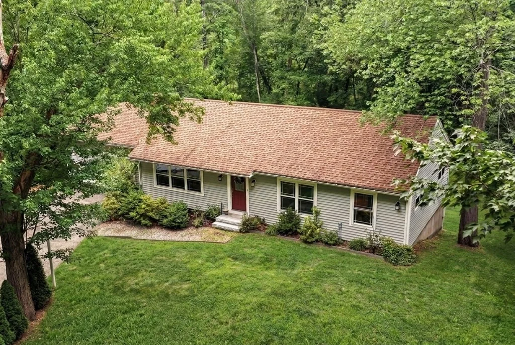 Photo of 159 High Plain Rd