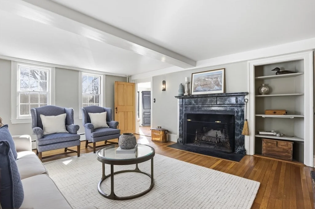 Photo of 105 Lexington Rd