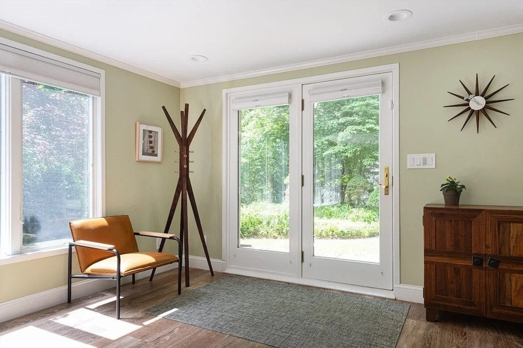 Photo of 11 Juniper Ridge Rd