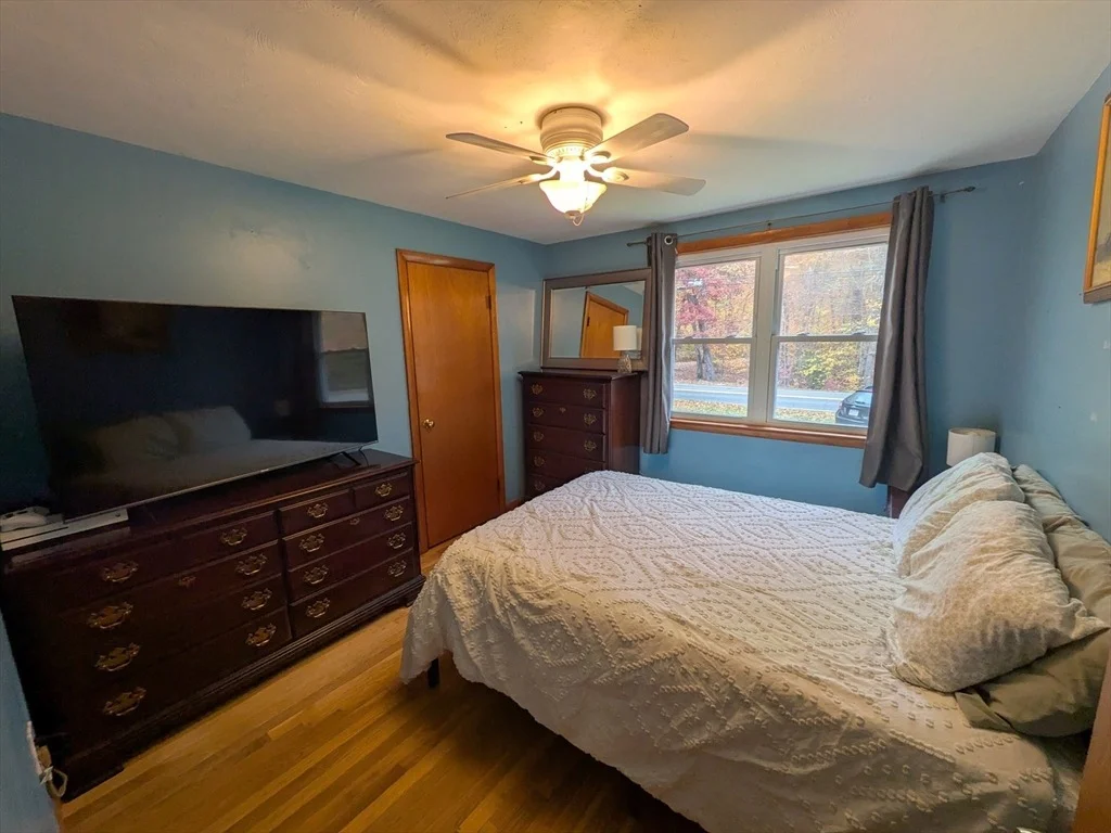Photo of 293 Pike Ave