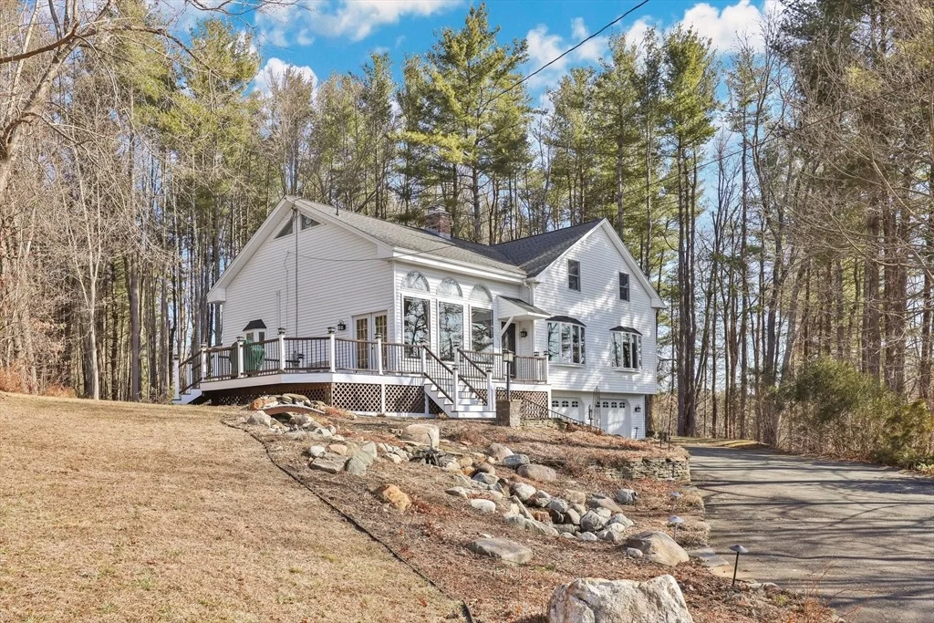 Photo of 19 Simmons Brook Dr