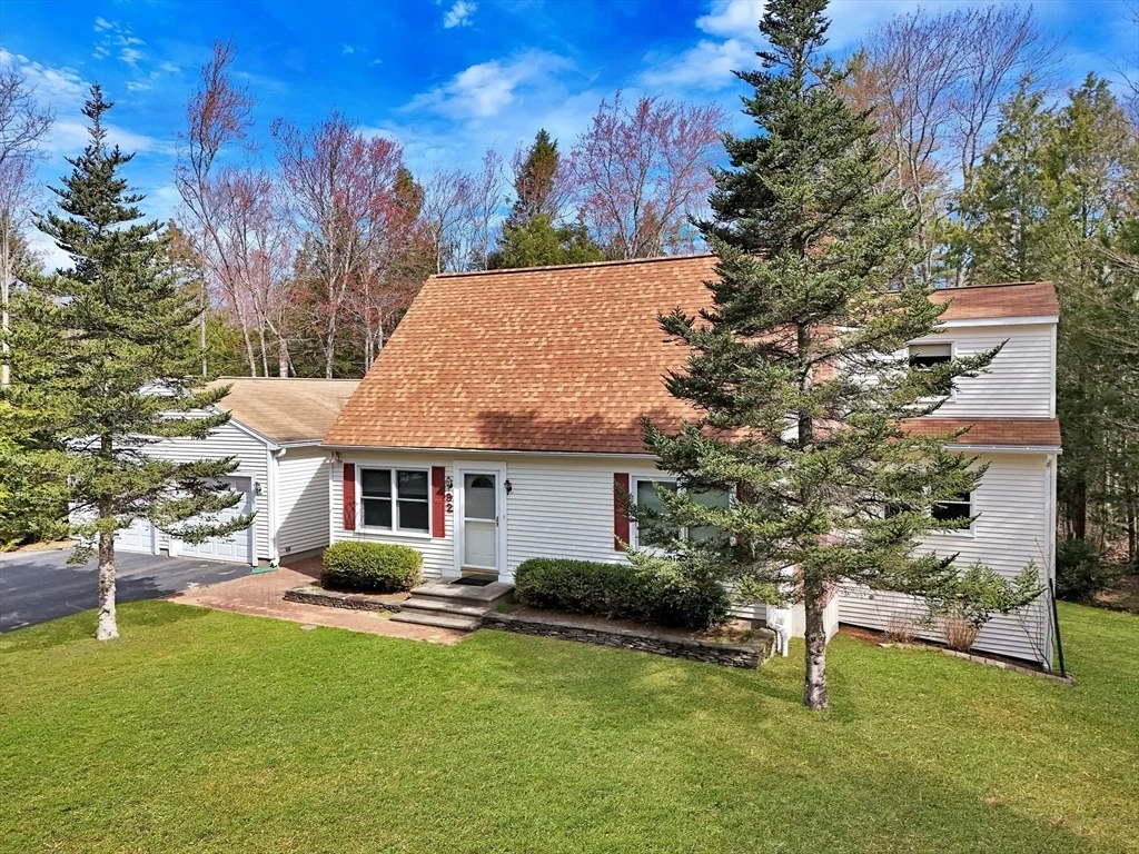 Photo of 92 Baptist Common Rd