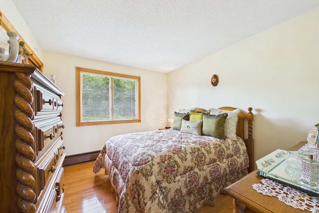 Photo of 38 Cushing Ln
