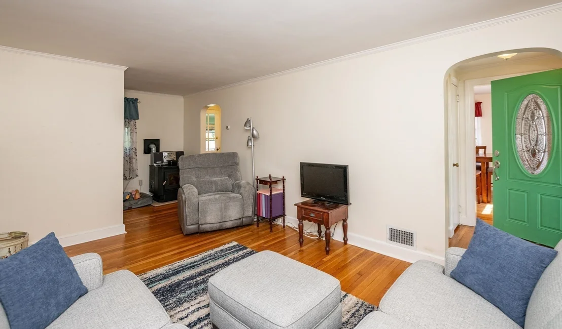 Photo of 31 Eustis St.