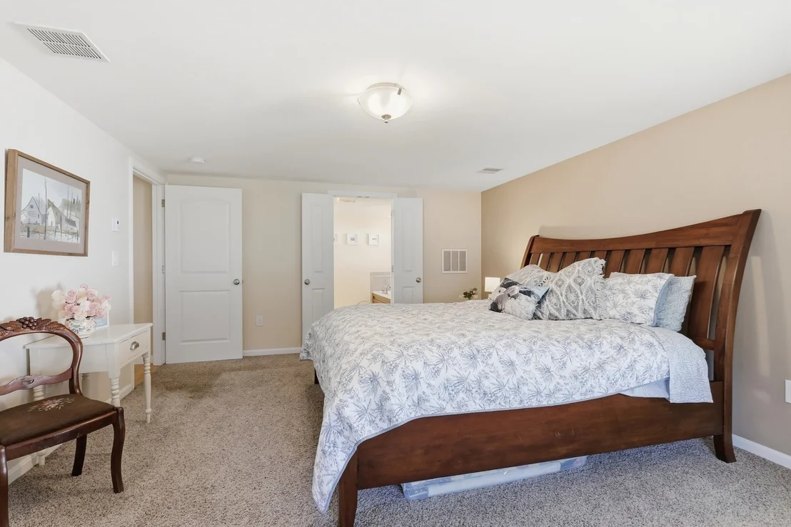 Photo of 33 Westwind Rd.