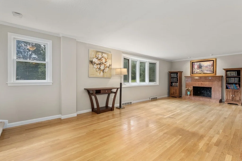 Photo of 145 Gorwin Dr
