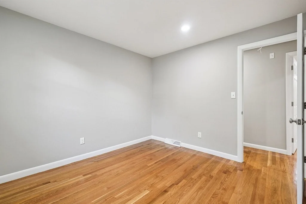 Photo of 15 Barbara Road