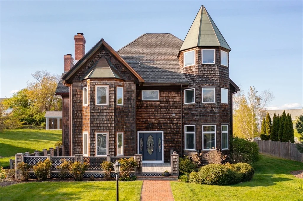 Photo of 4 Harborview Road