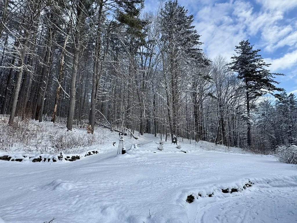 Photo of 1451 Route 2