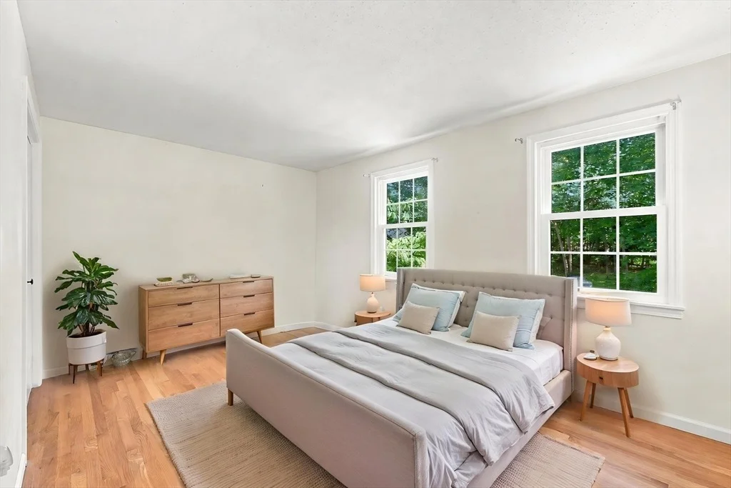 Photo of 76 Mohawk Dr