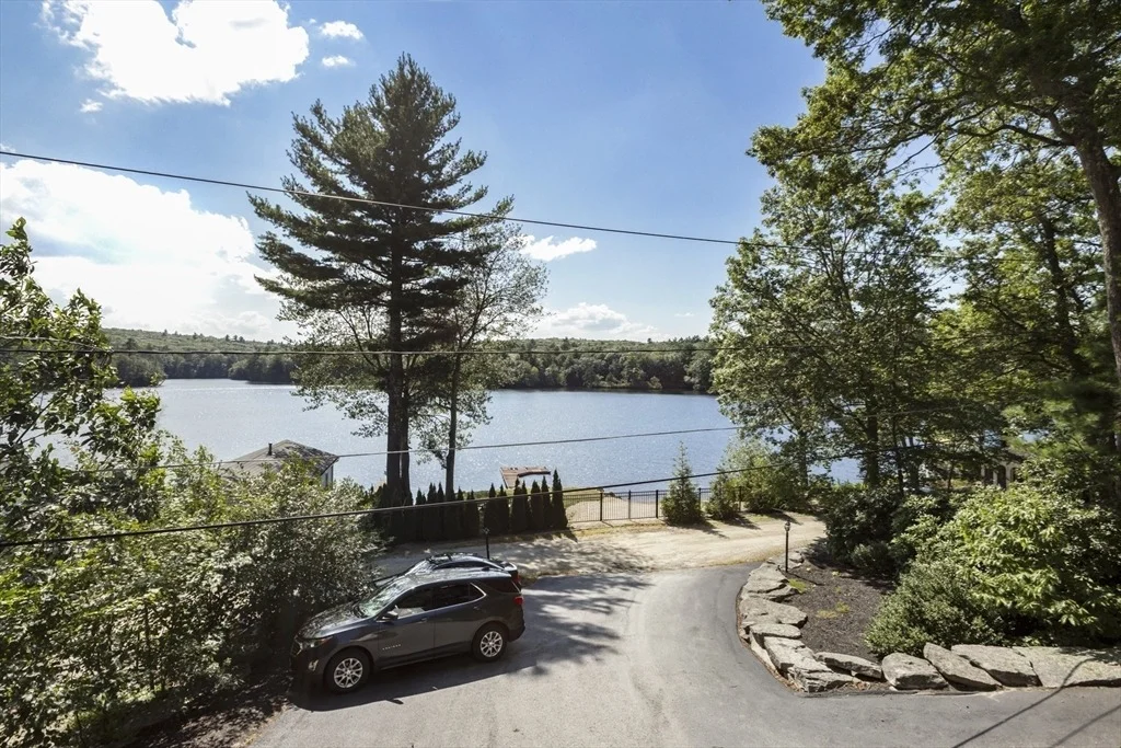 Photo of 19 Laurel Glades