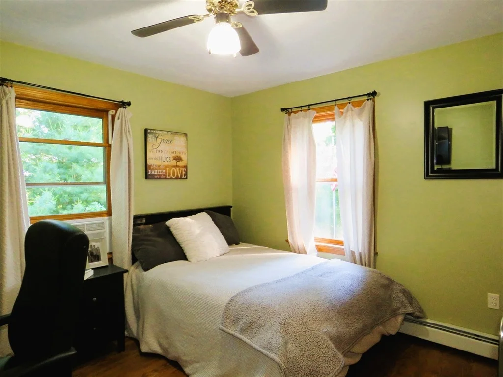 Photo of 14 Circle Dr