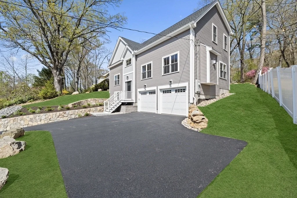 Photo of 301 Maple