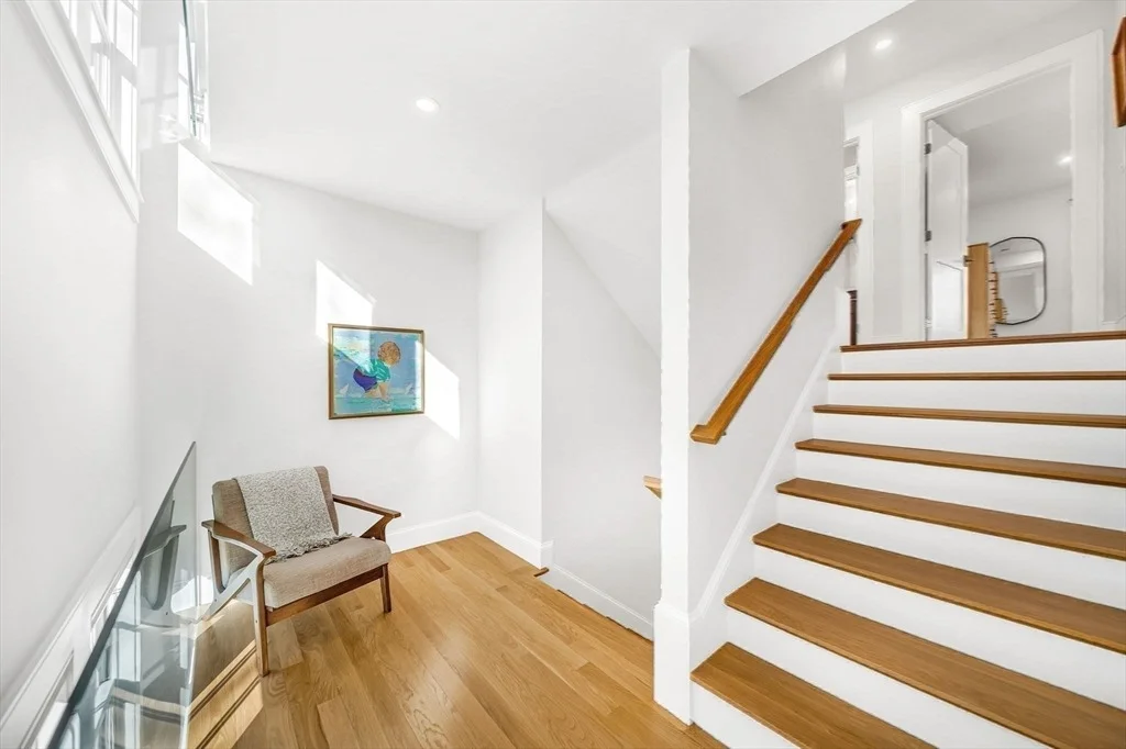 Photo of 265 Weston Rd